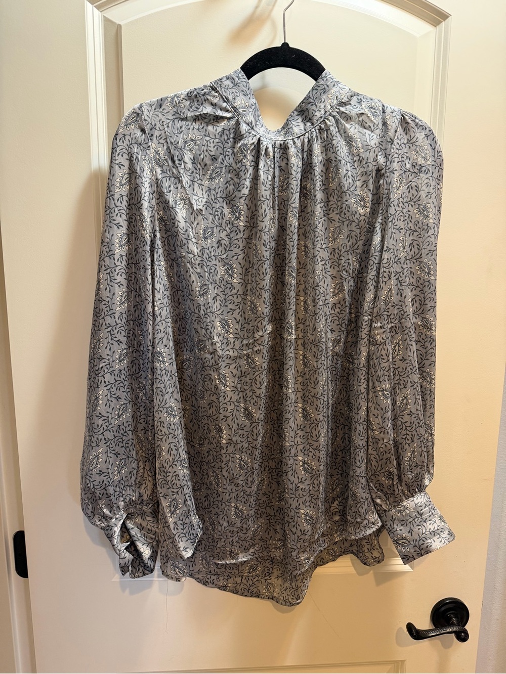 H&M Gray Floral High Neck Blouse Long Sleeve Women’s XL